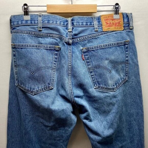 Levi's 505 Men's Blue Jeans Medium Wash Regular Fit 36x32 Straight Leg Stretch - Picture 4 of 11